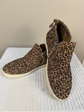 Gianni Bini Leopard Print High Top Dual Side Zip Sneakers Shoes Size 9M